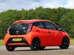 Toyota Aygo x-cite 5-Door 2014 года (UK)